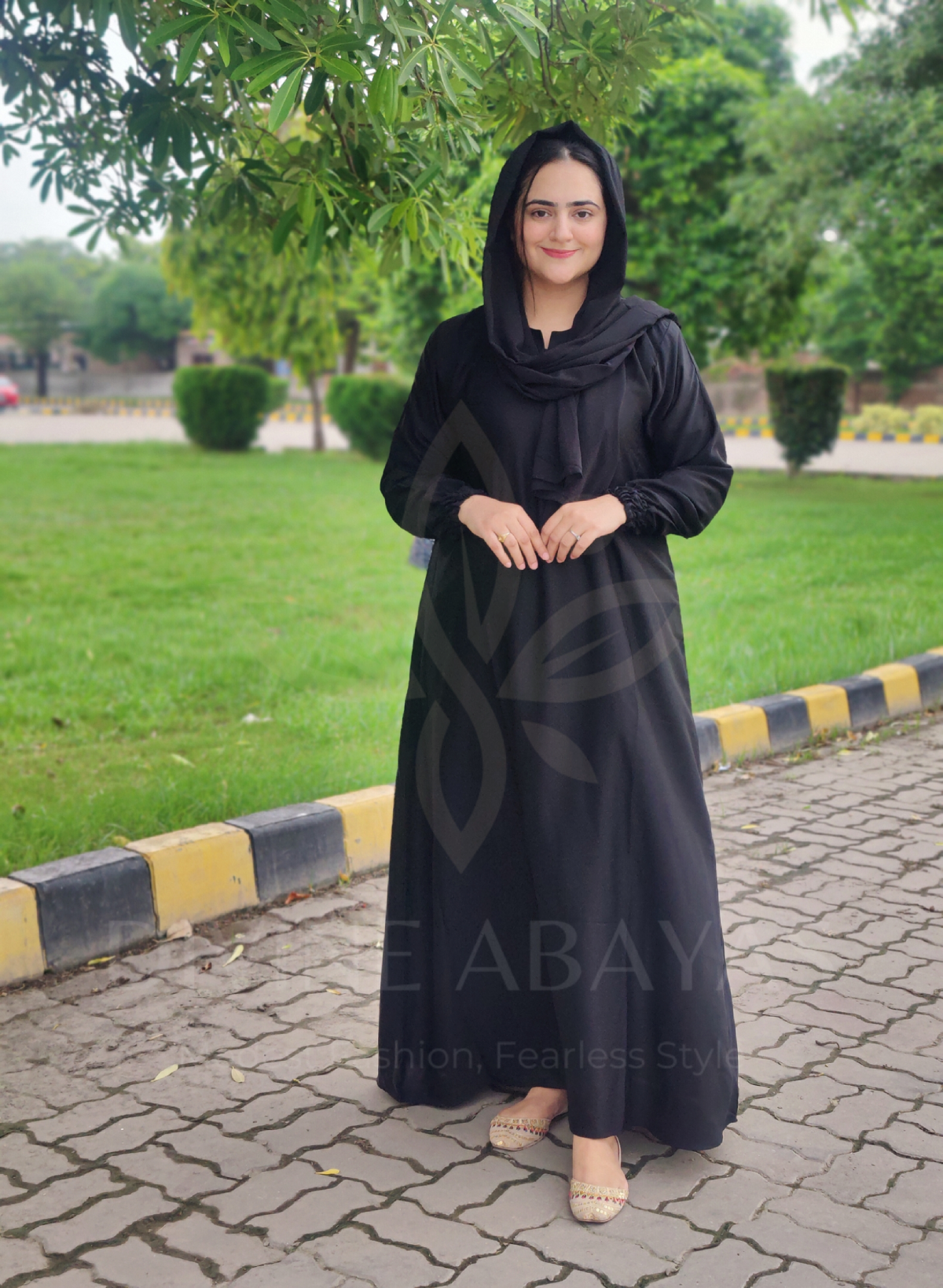 Classic Smocked Sleeve Abaya - Black