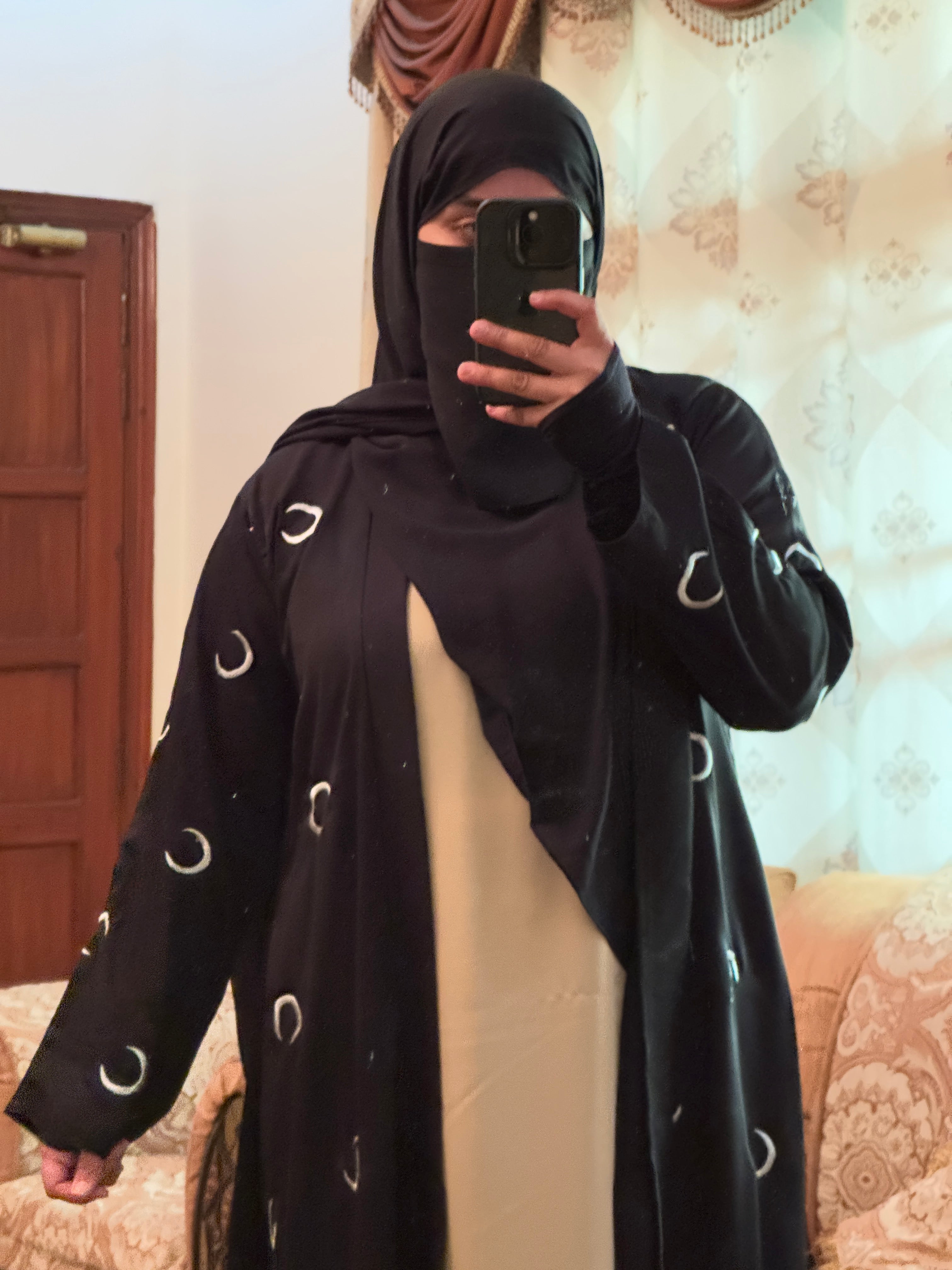 Crescent Moon Embroidery Abaya (Coat And Inner Seprate)