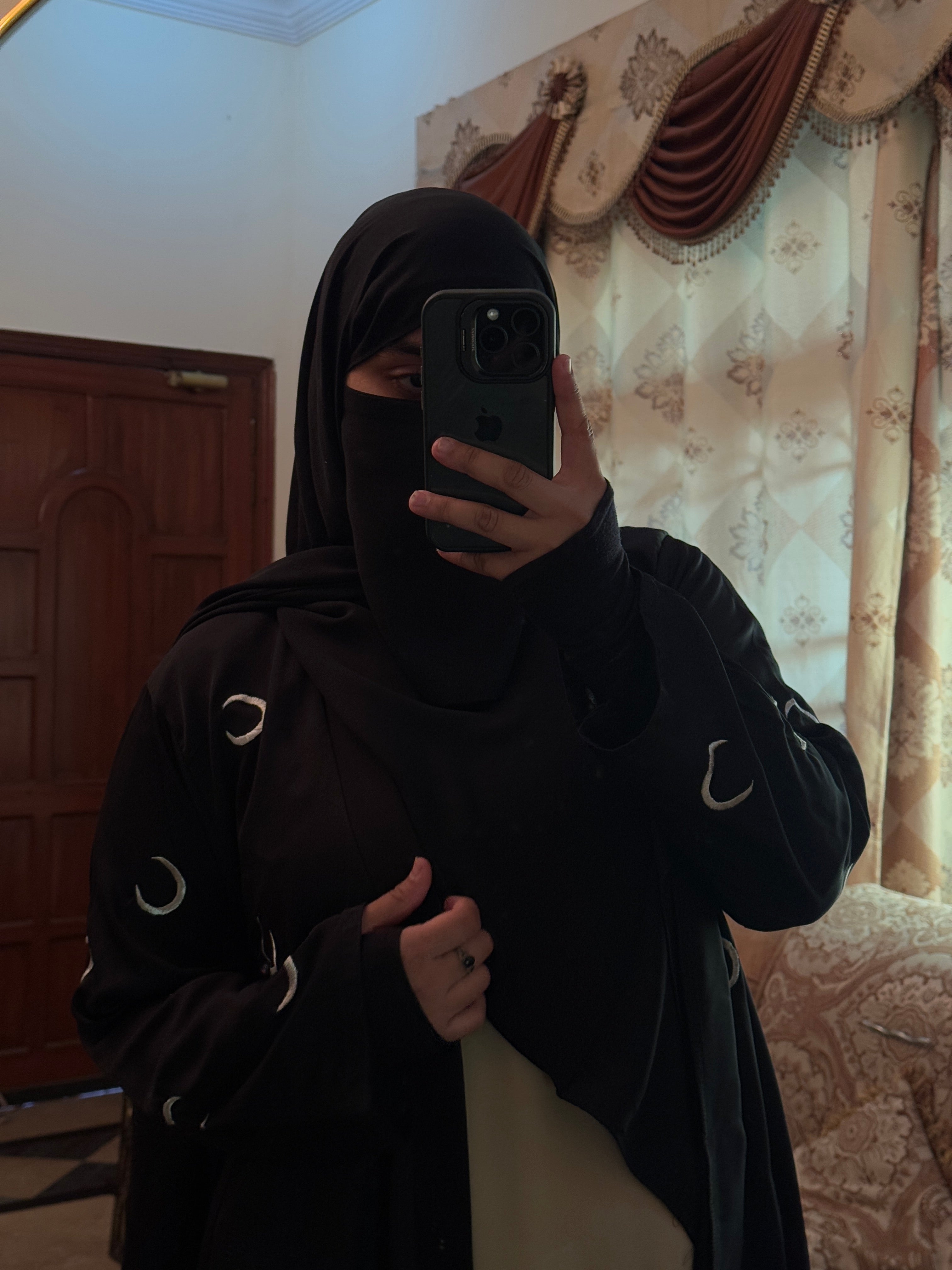 Crescent Moon Embroidery Abaya (Coat And Inner Seprate)