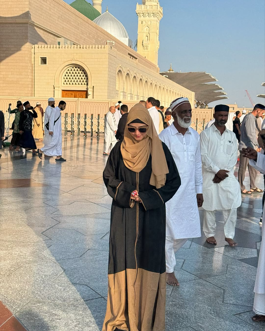 Two-Tone Front Open Abaya