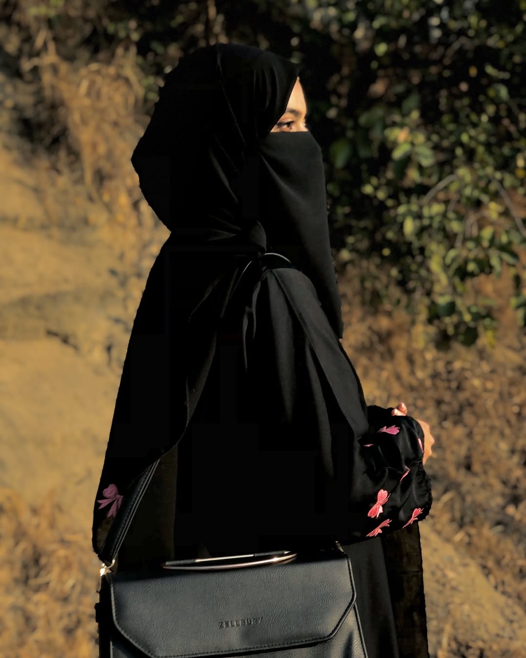 Pookie Bow Abaya
