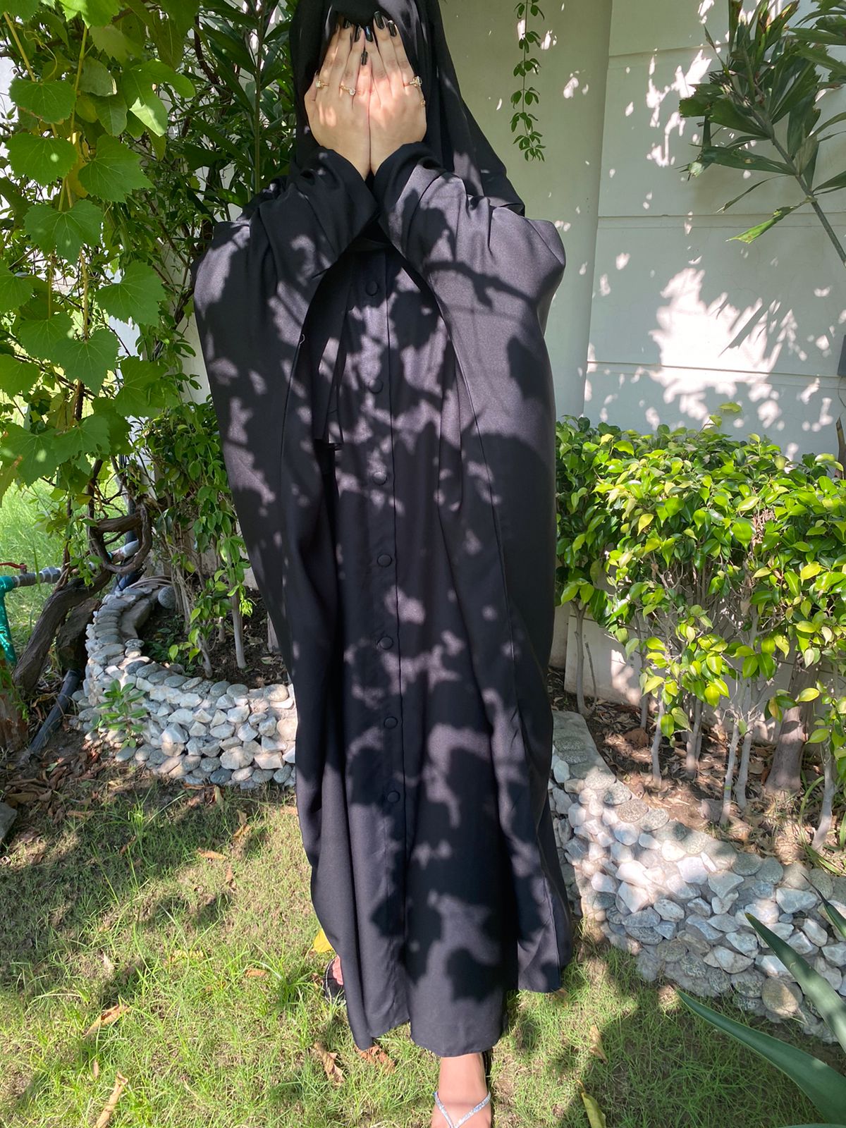 Front Open Baggie Style Abaya - Black