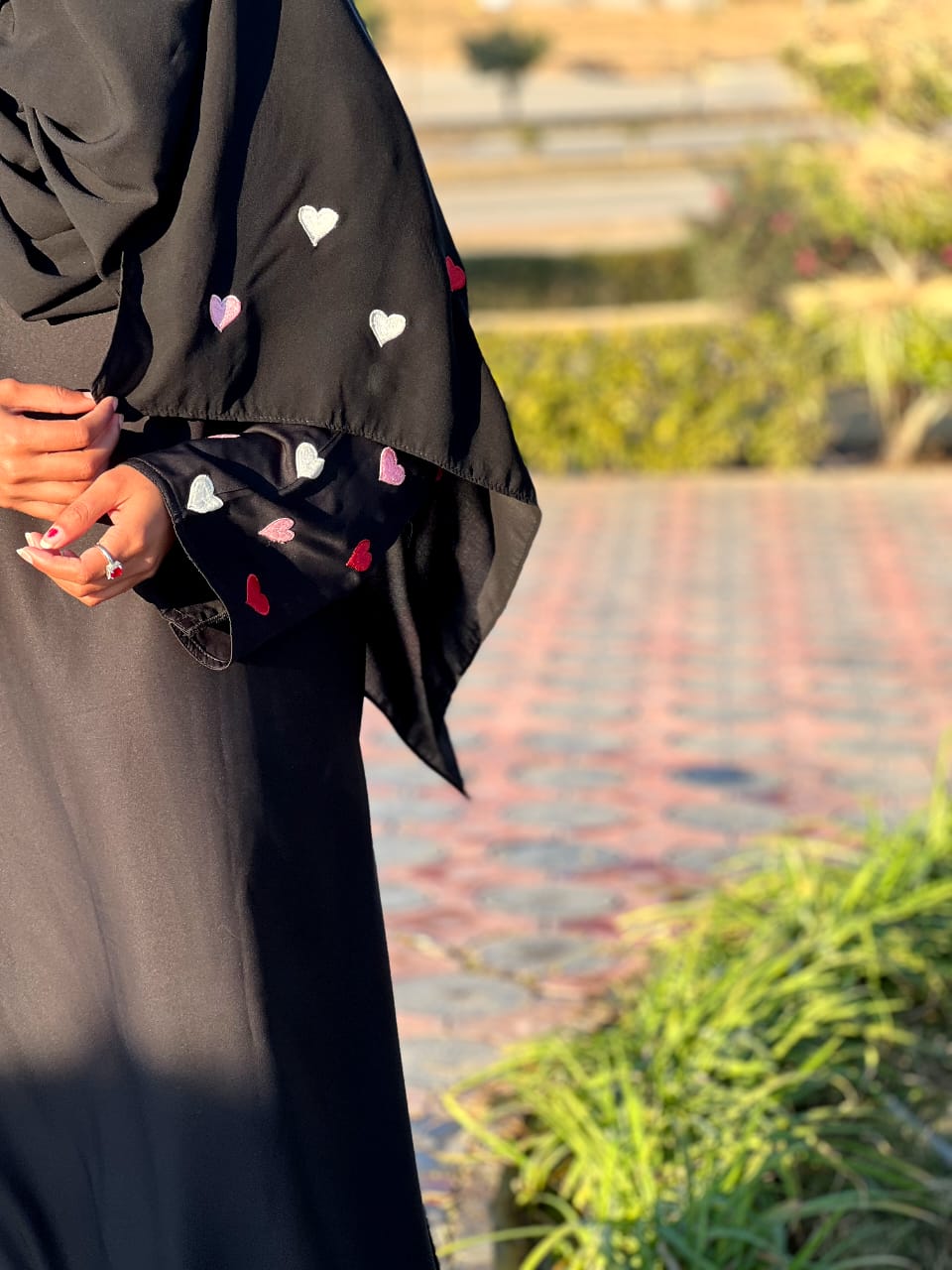 Heart Accents Bell-Sleeve Embroidery Abaya