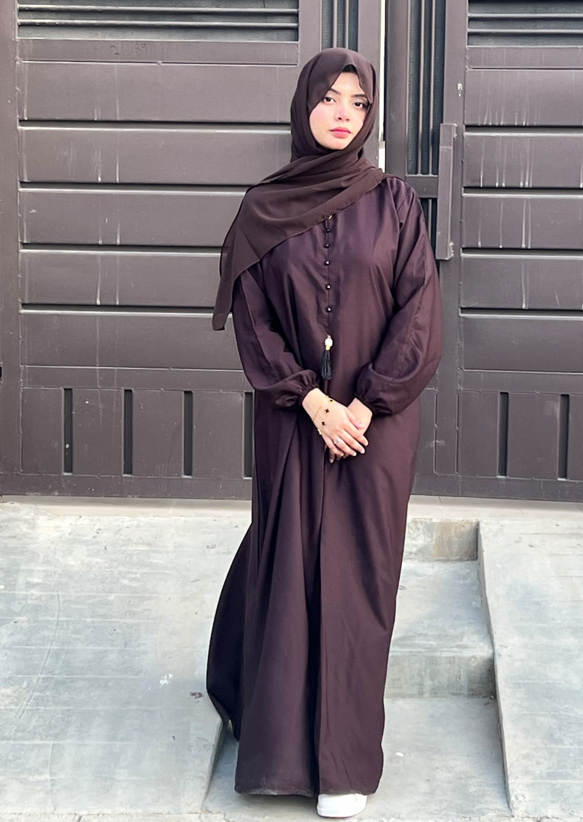 Elegant Tassel Abaya - DARK BROWN