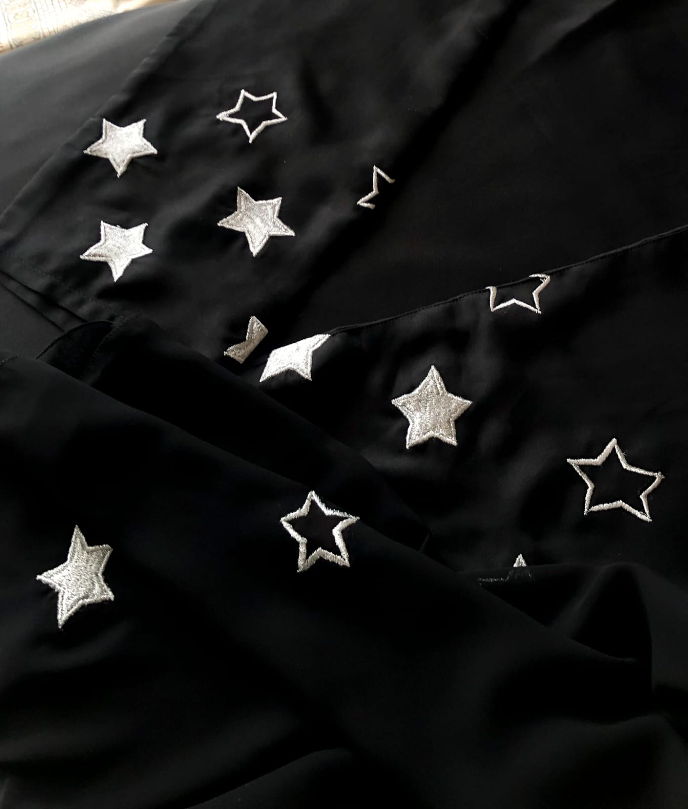 Star Embellished Embroidery Sleeves