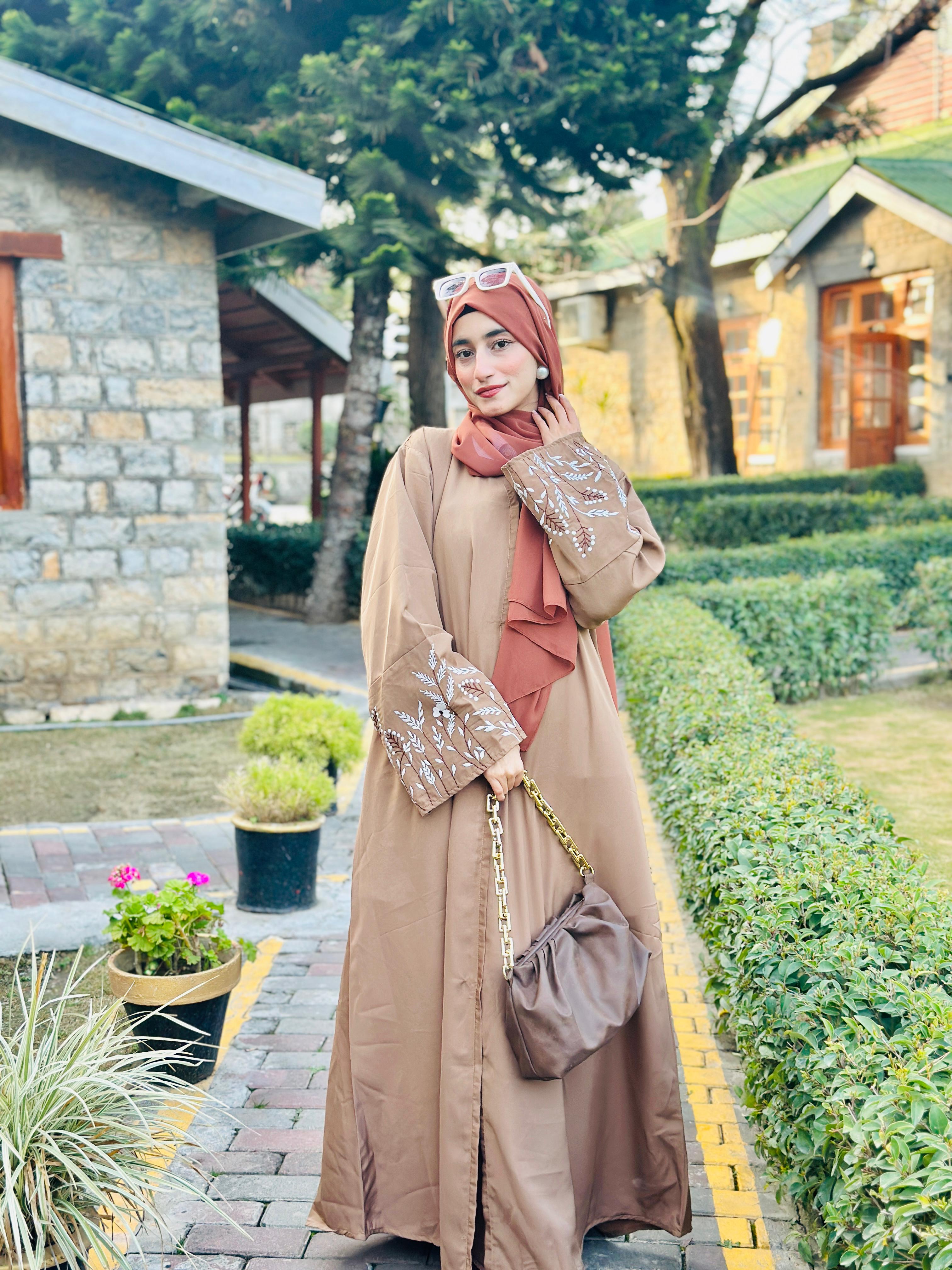 TERRACOTTA GRACE