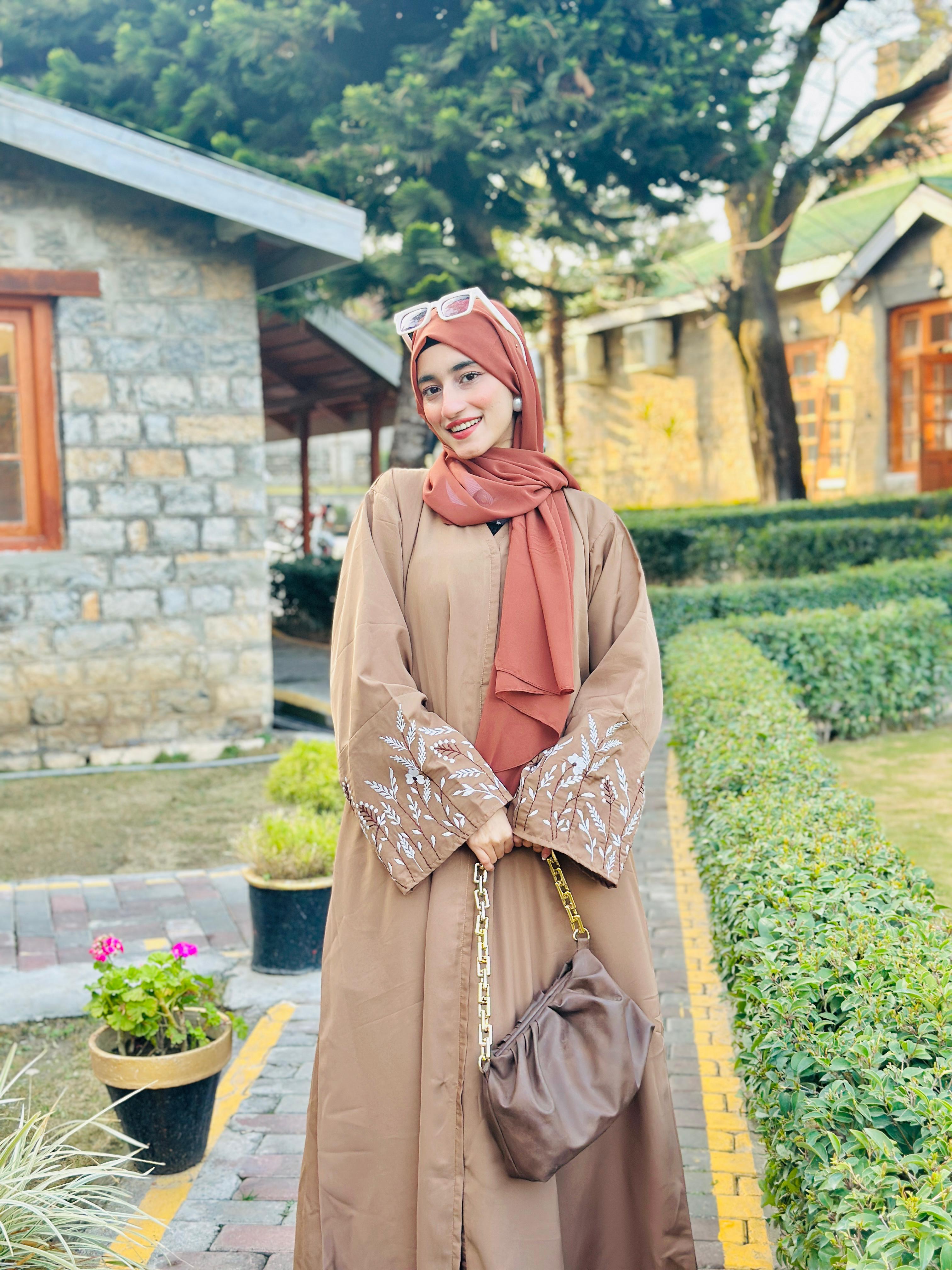 TERRACOTTA GRACE