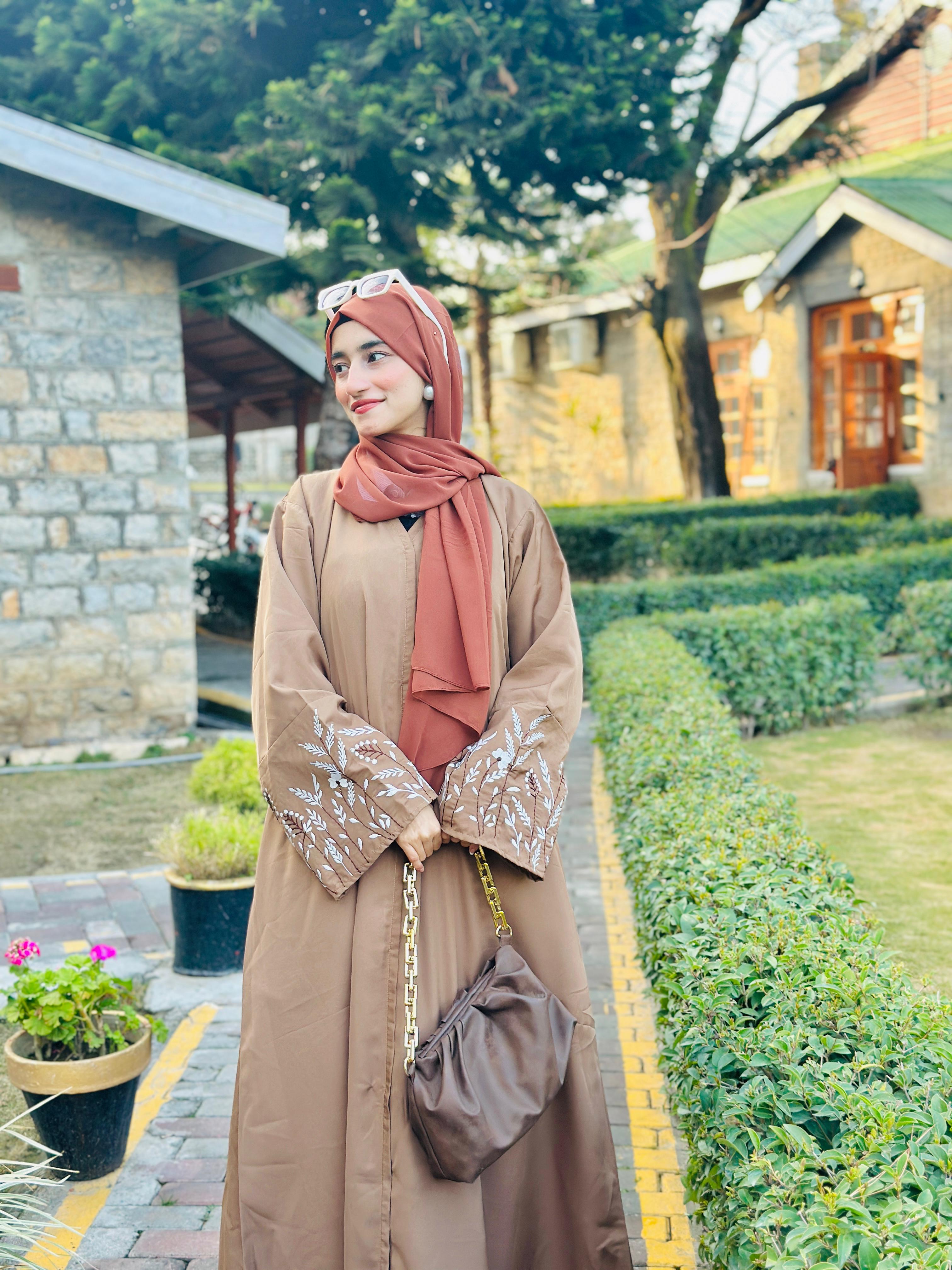 TERRACOTTA GRACE