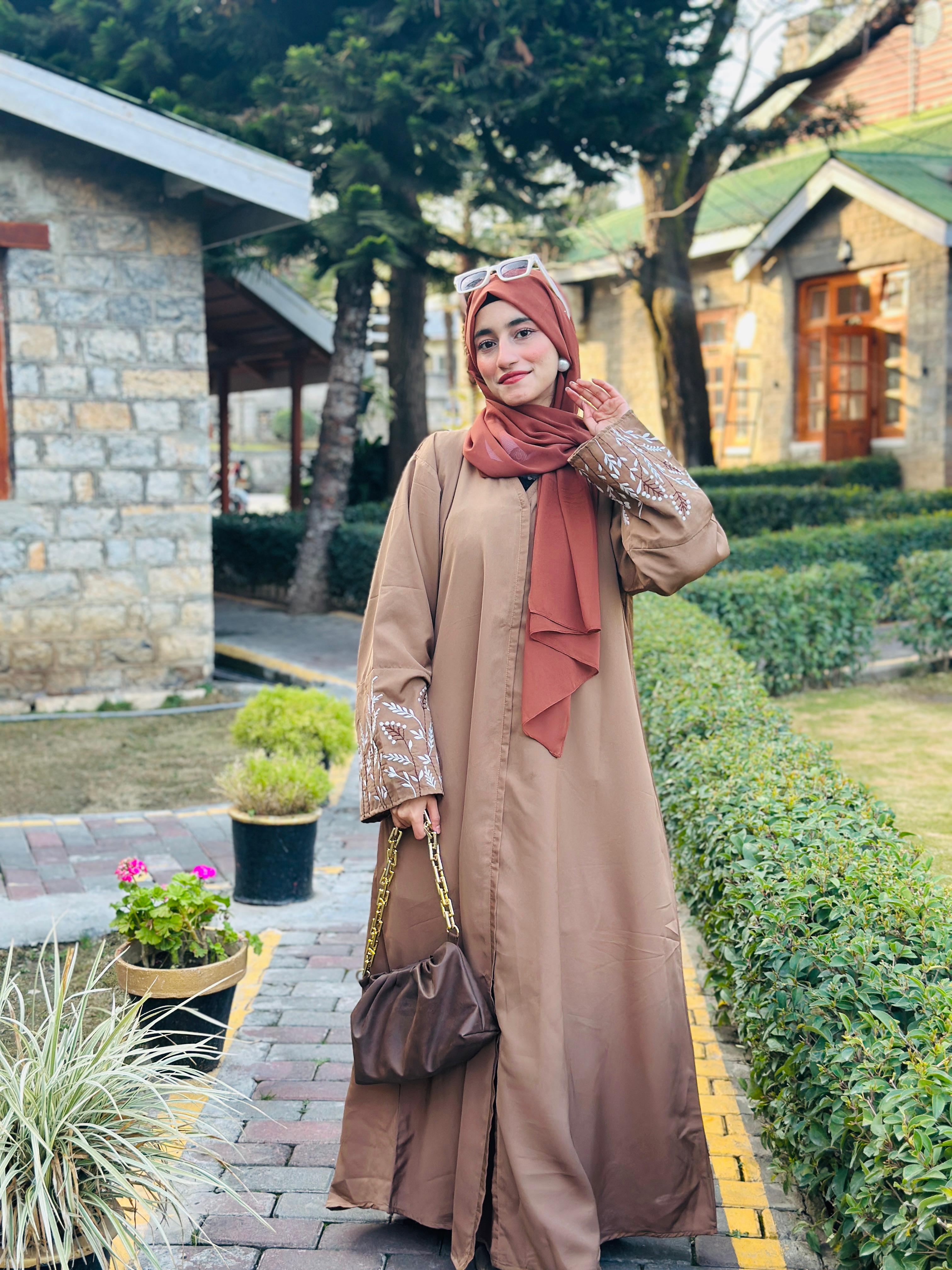 TERRACOTTA GRACE