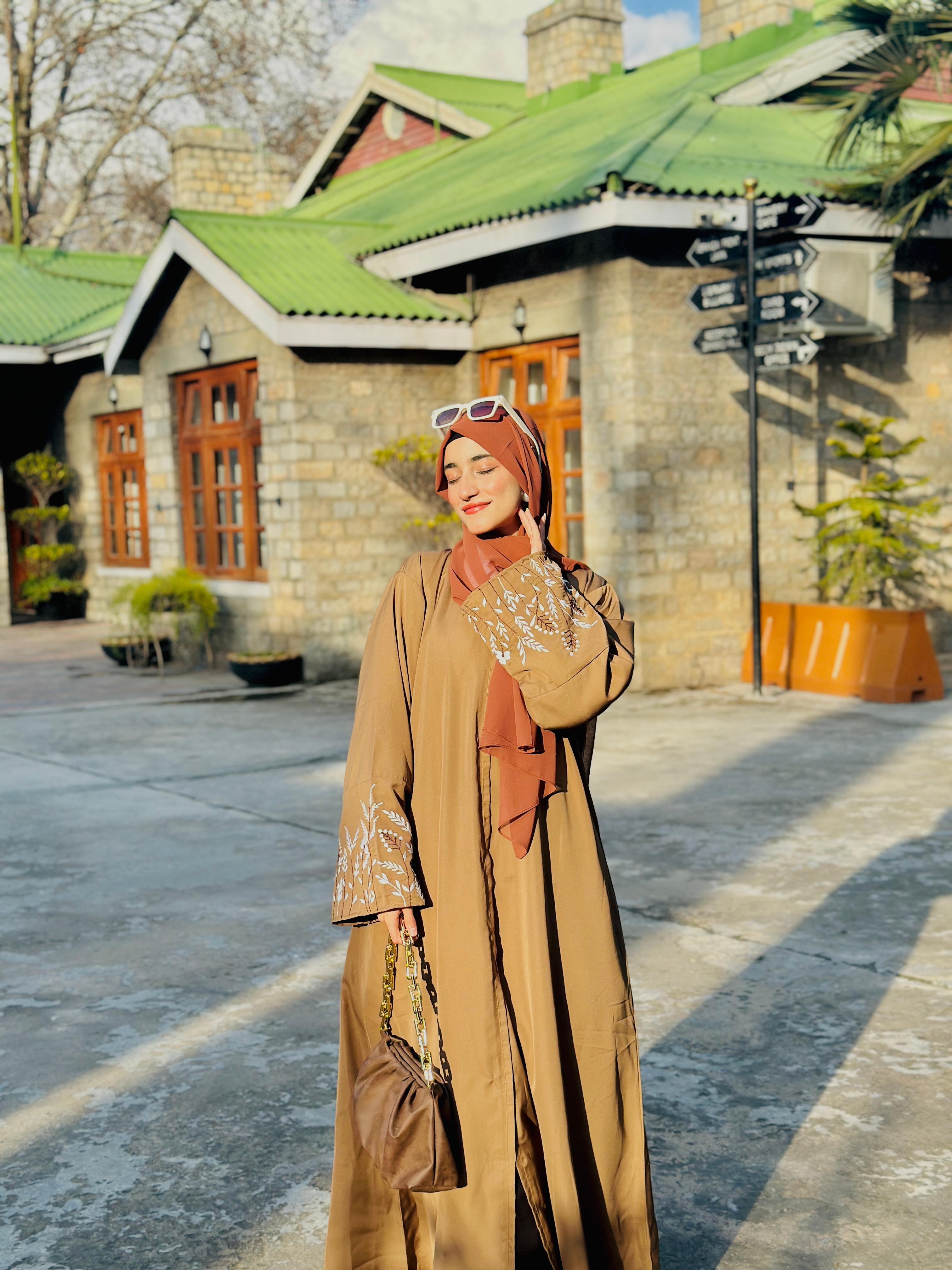 TERRACOTTA GRACE