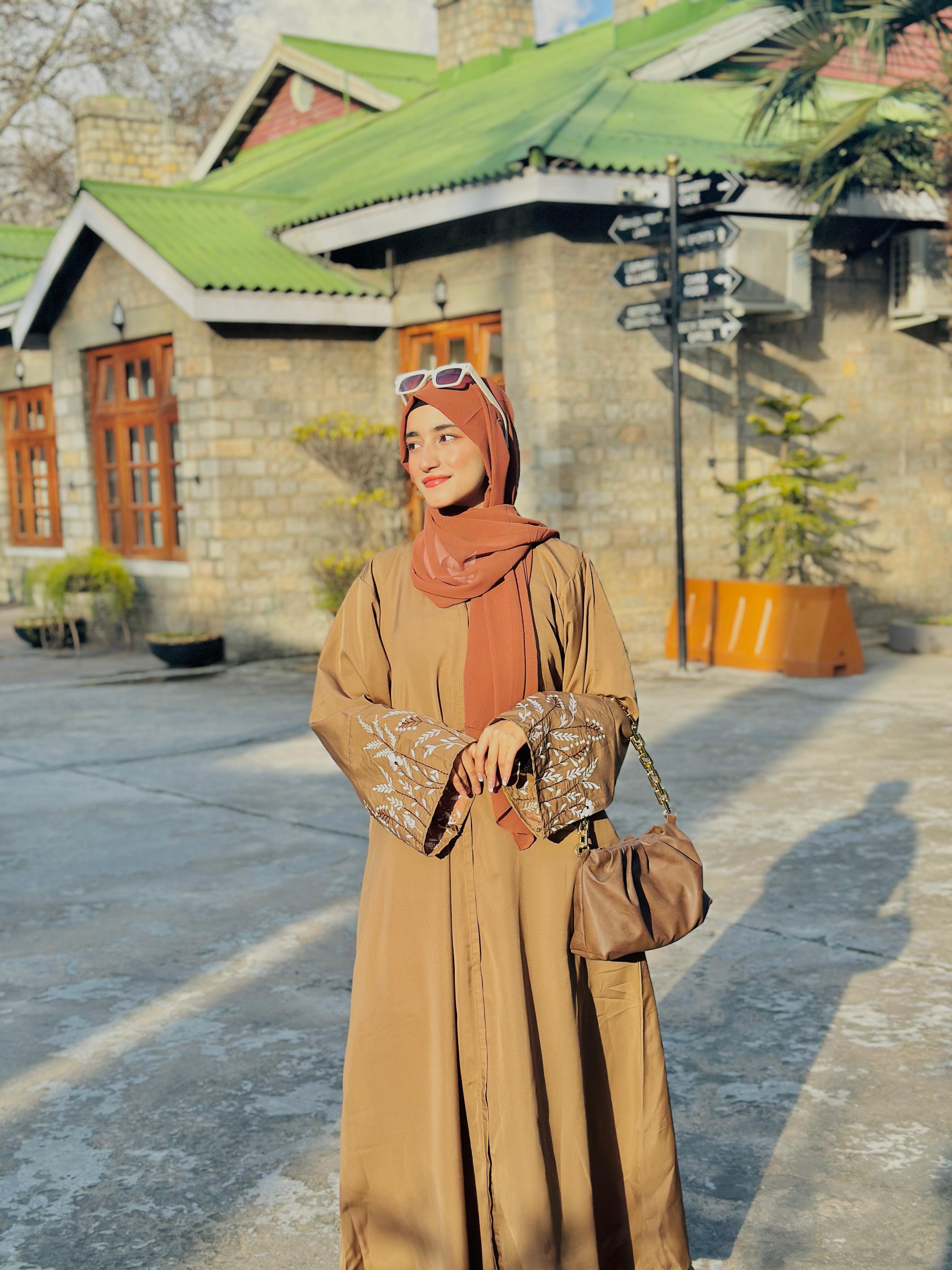TERRACOTTA GRACE