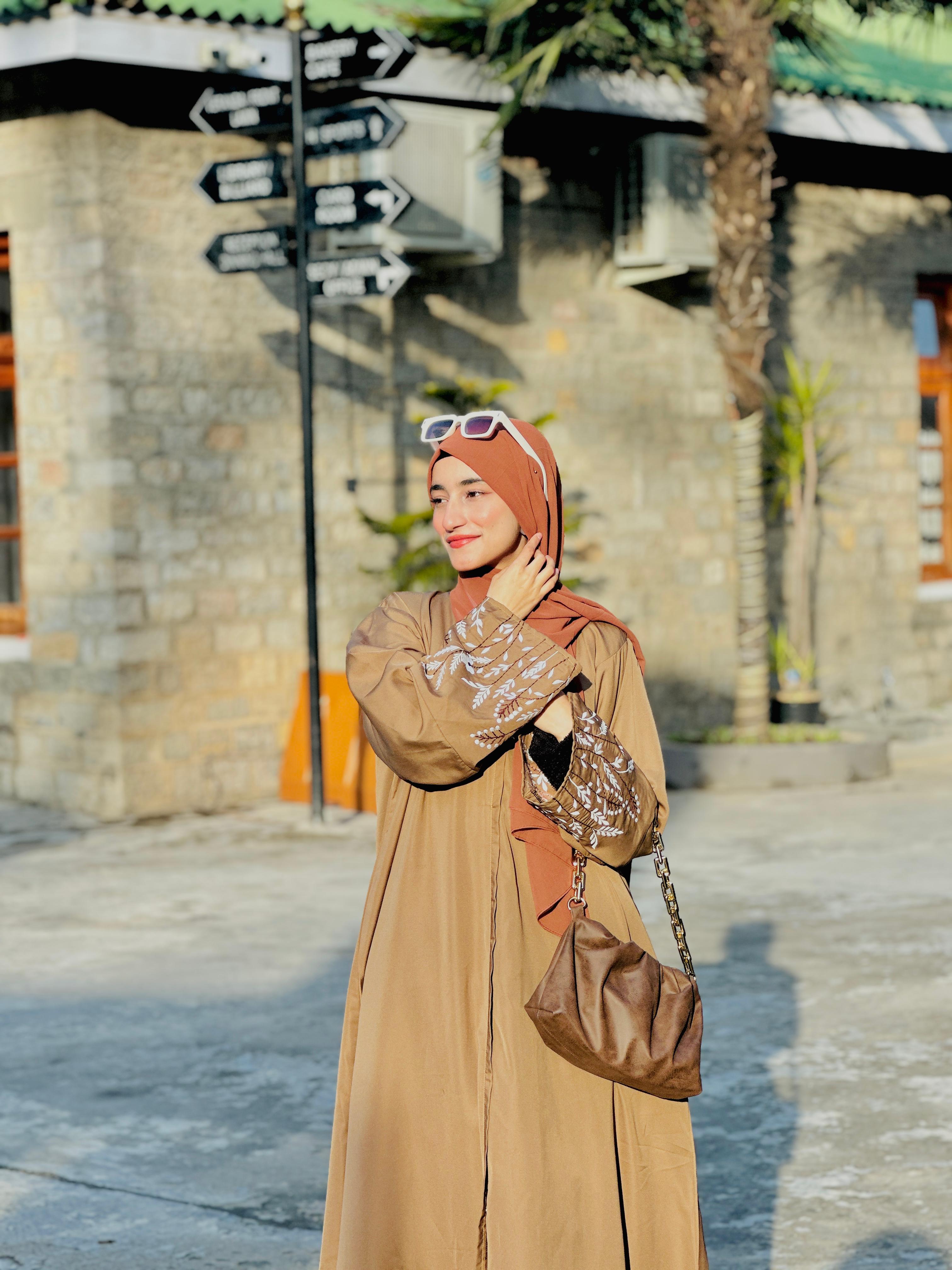 TERRACOTTA GRACE