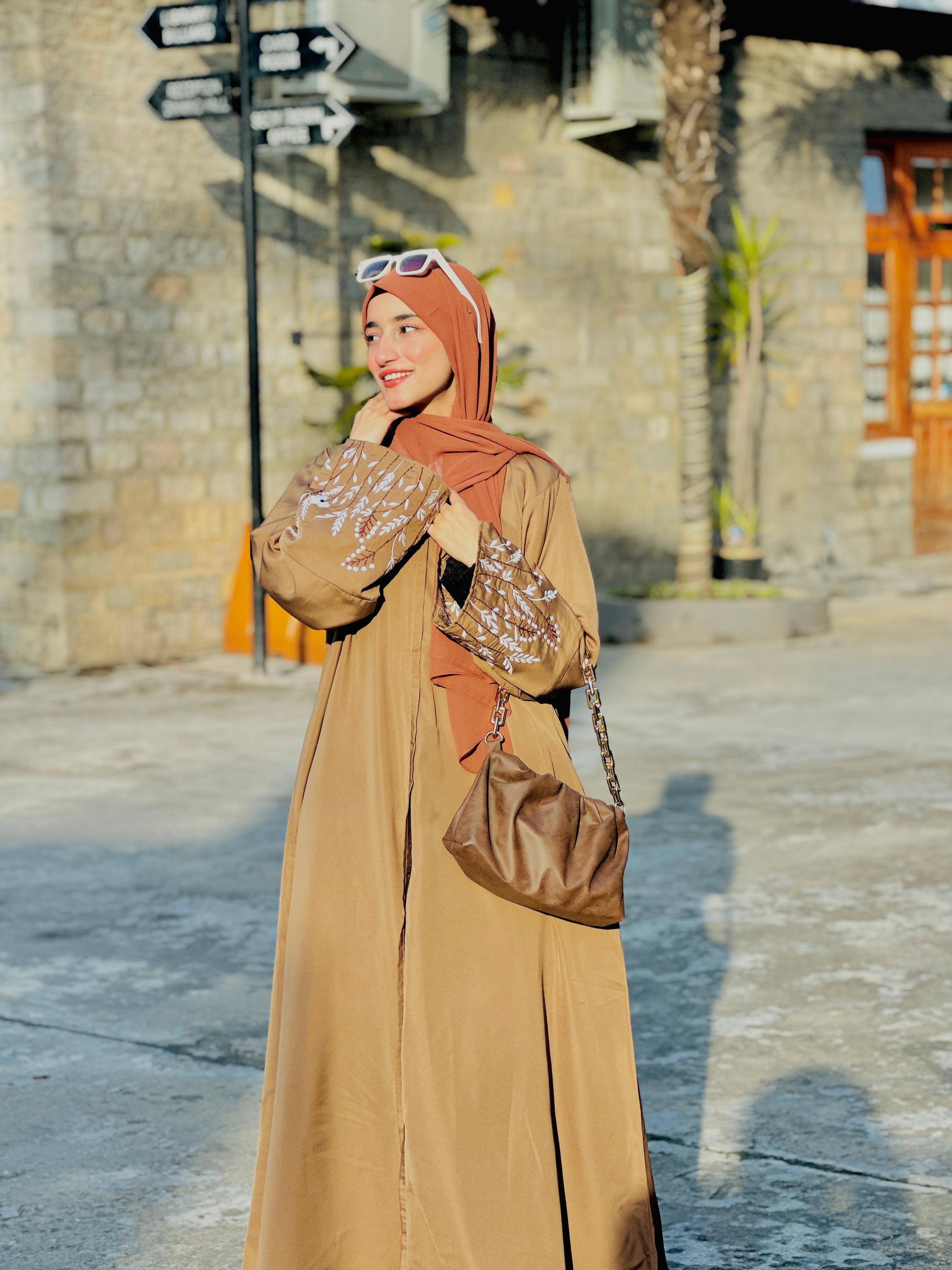 TERRACOTTA GRACE