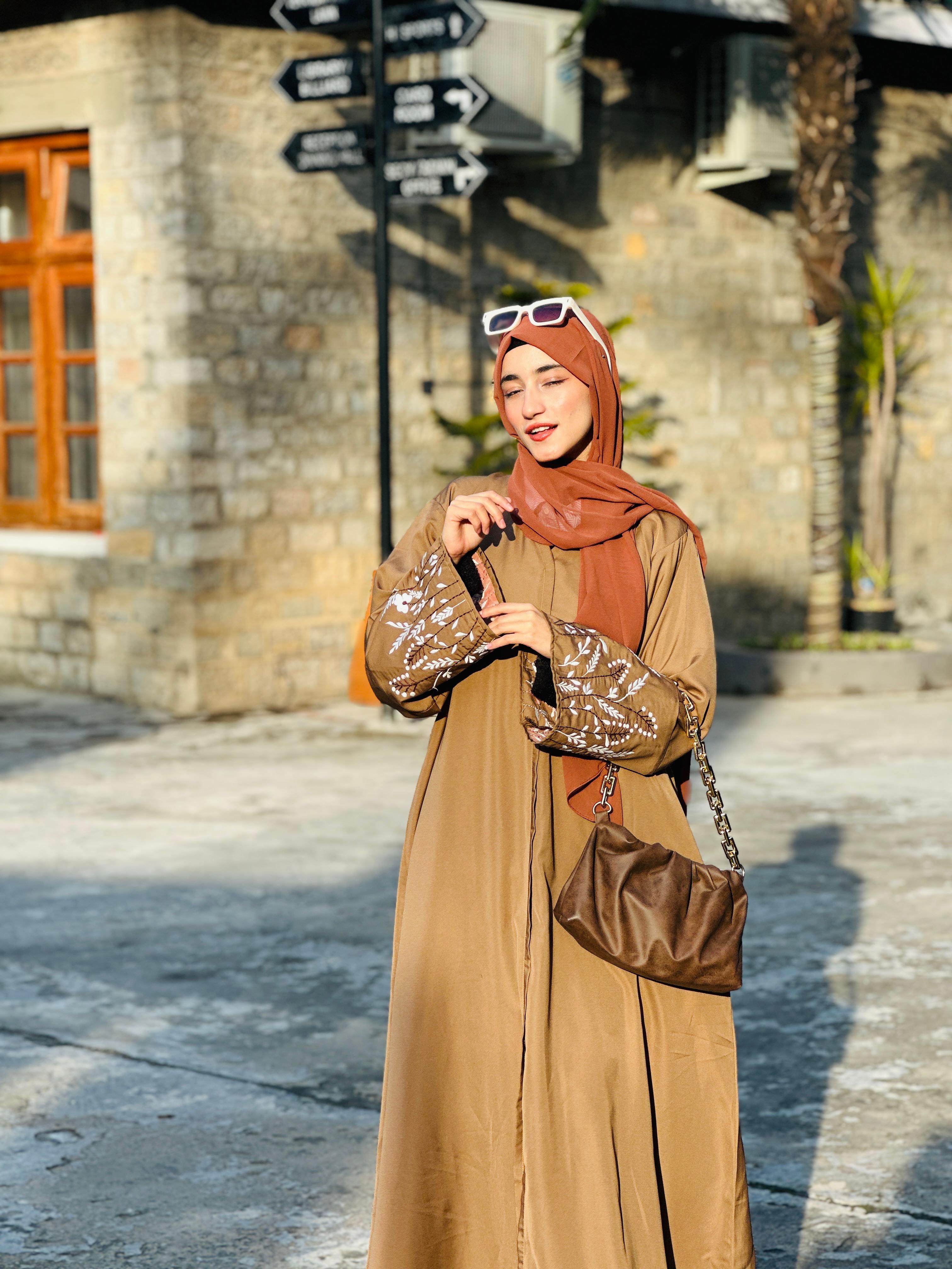 TERRACOTTA GRACE
