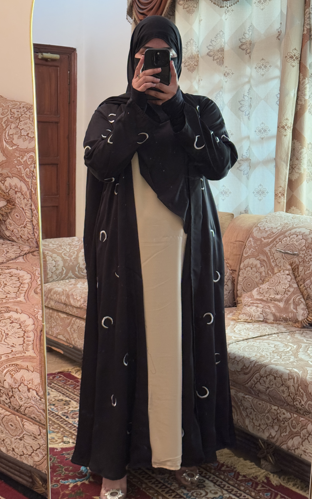 Crescent Moon Embroidery Abaya (Coat And Inner Seprate)