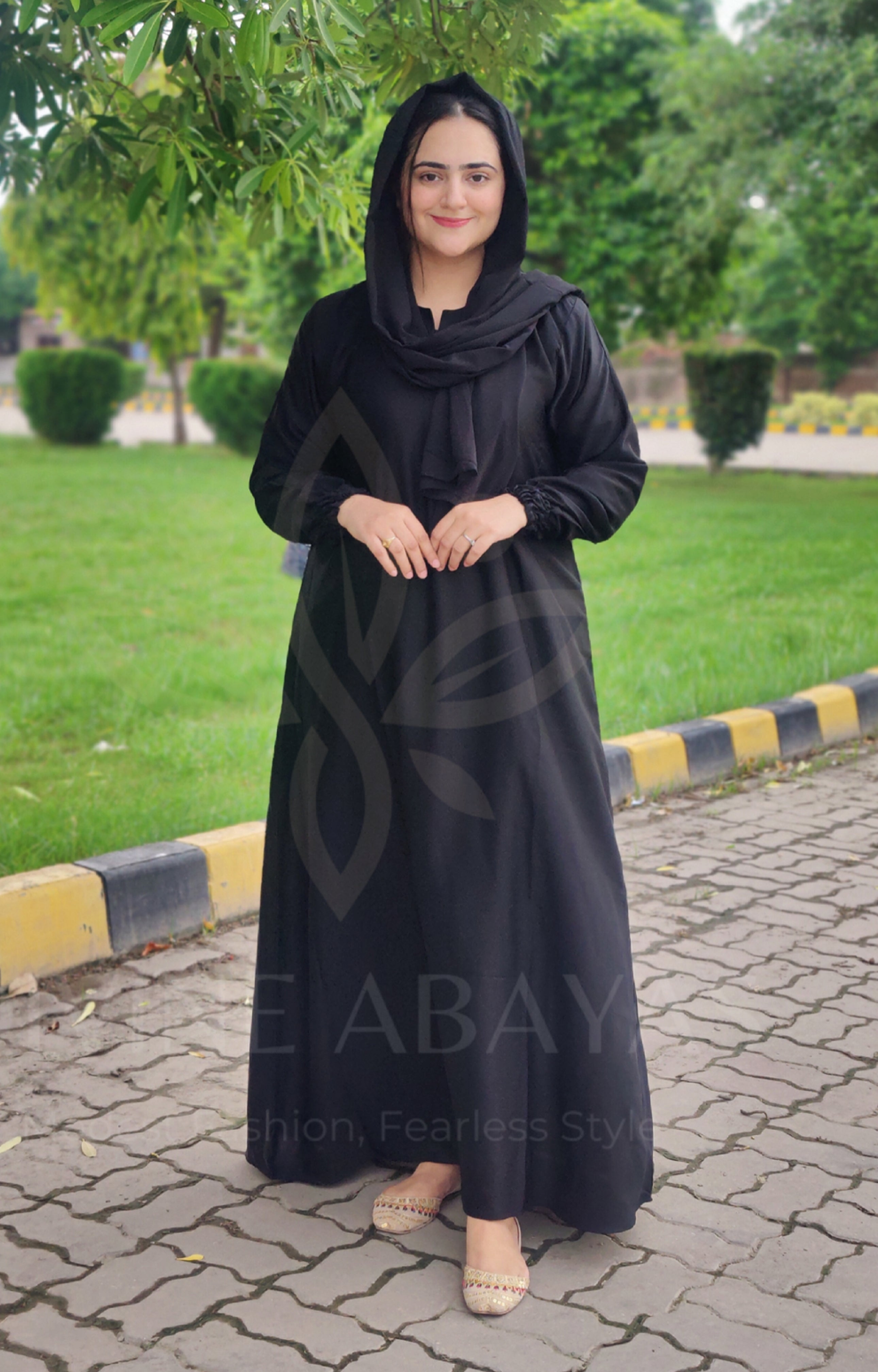 Classic Smocked Sleeve Abaya - Black