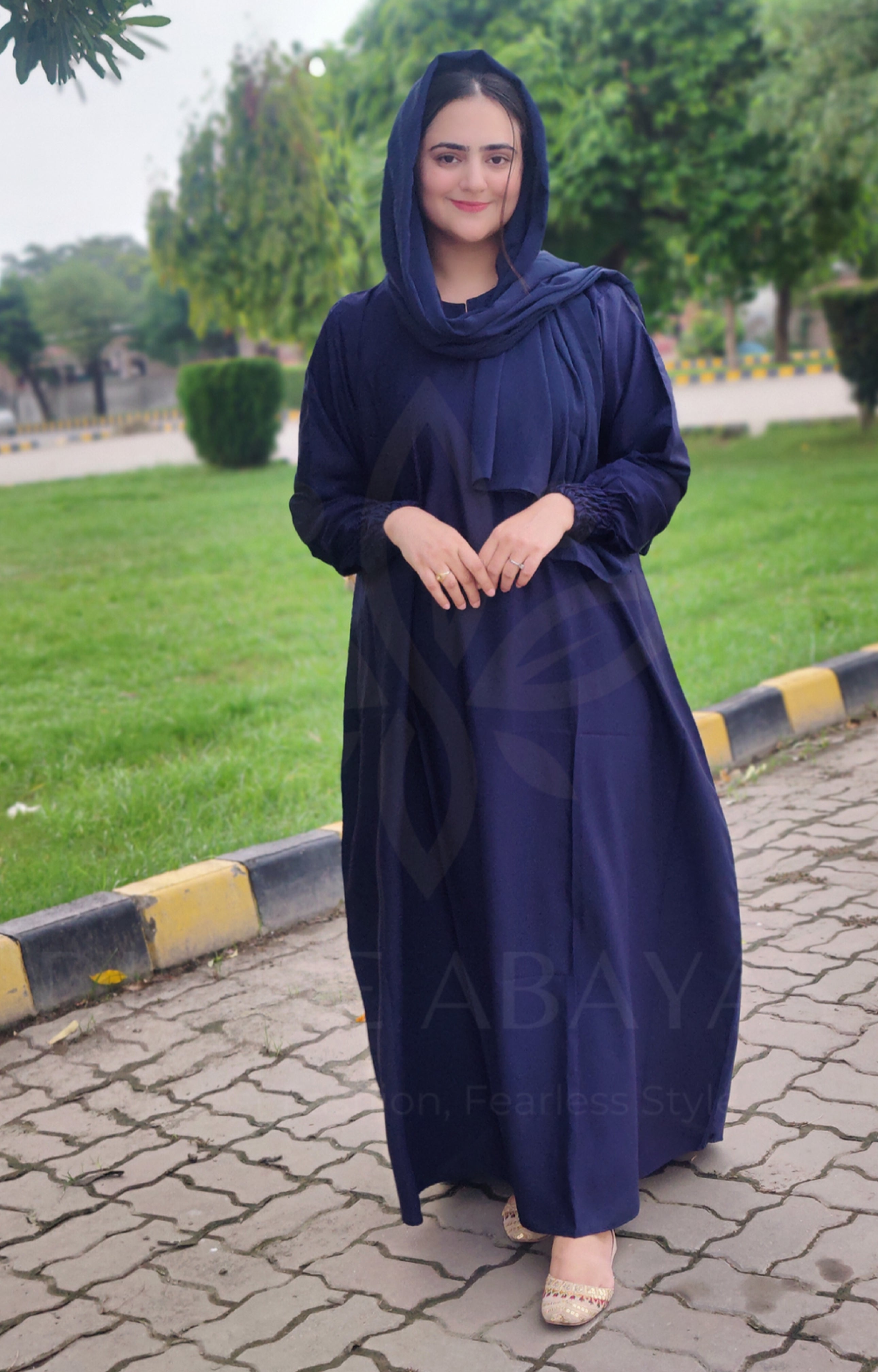 Classic Smocked Sleeve Abaya - Navy Blue